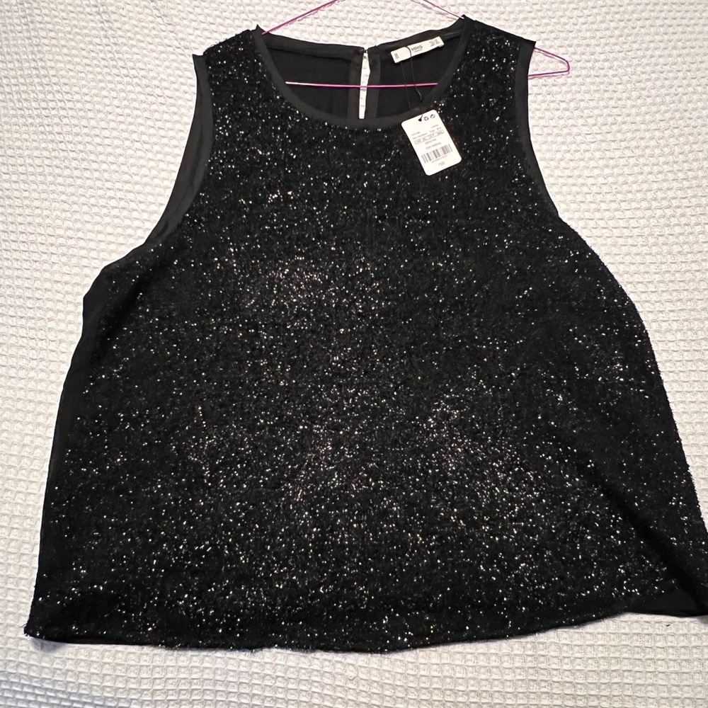 Shimmery sleeveless Blouse